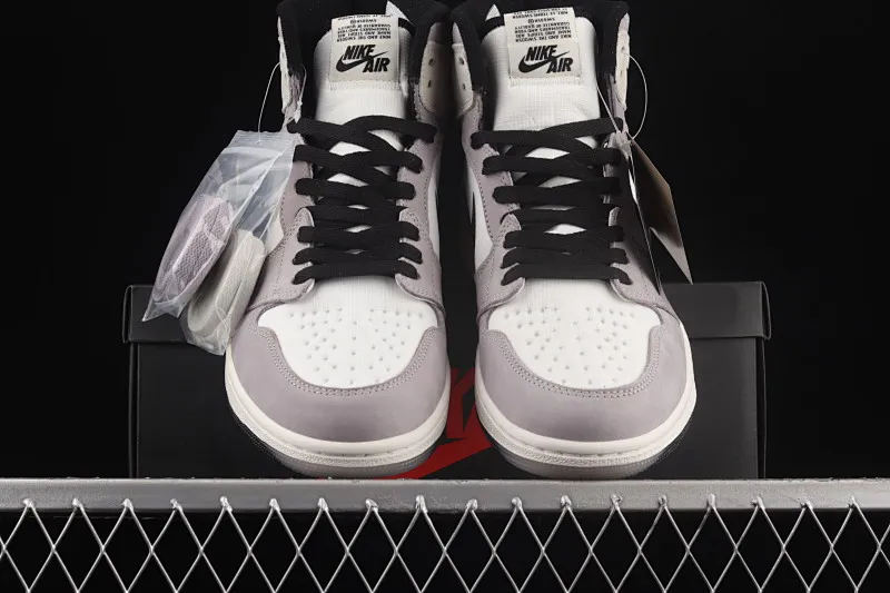 All categories Air Jordan Jordan series basketball shoes Air Jordan 1 High Air Jordan 1 Retro AJ1 Joe 1 premium white gray 3M reflective high-top basketball shoes DB2889-100